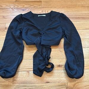 abercrombie and fitch black crop top